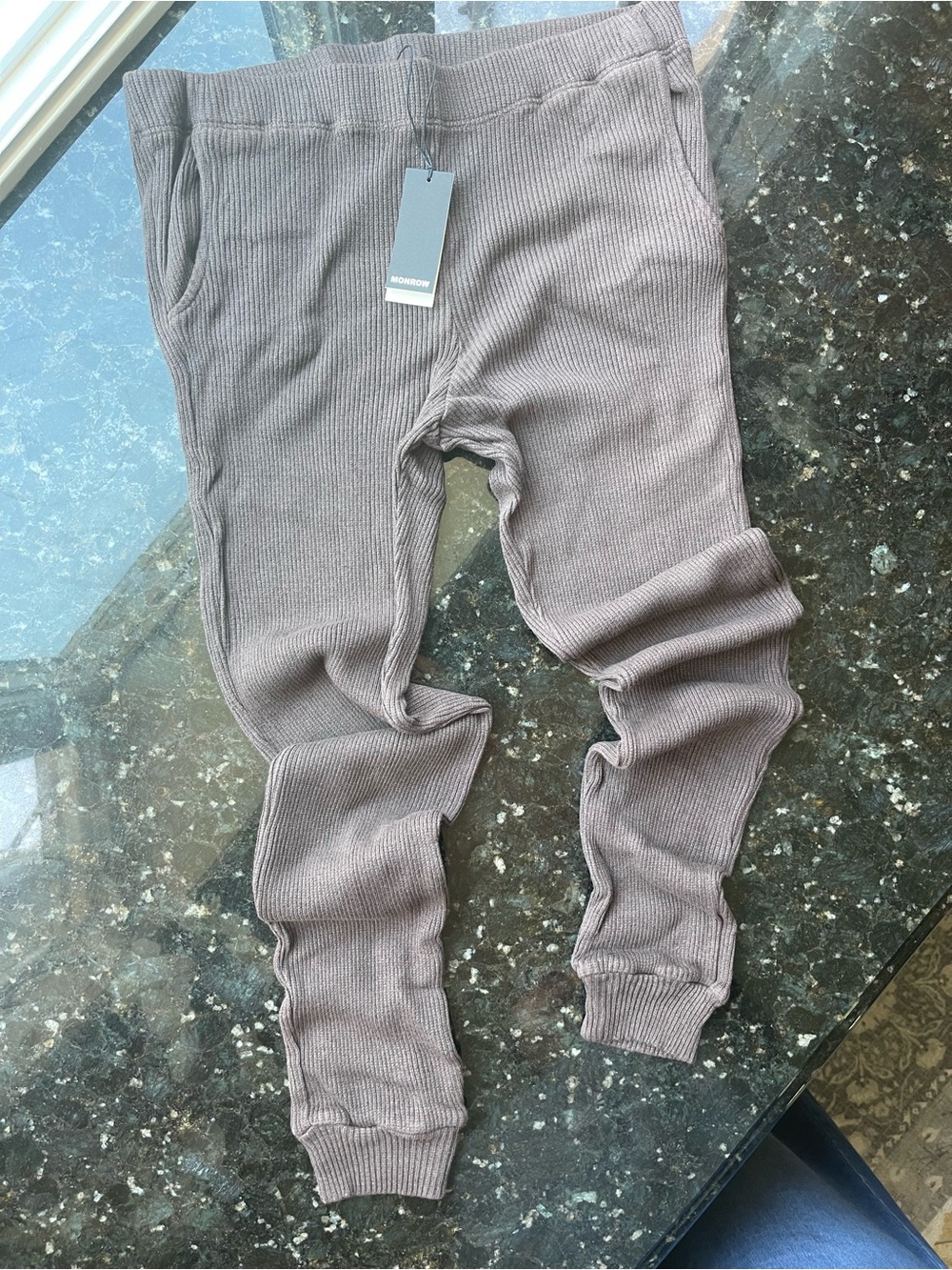 Monrow Ribbed Joggers in Taupe cocoa